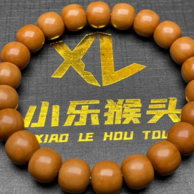 练手轻微黑点老型 包盘红