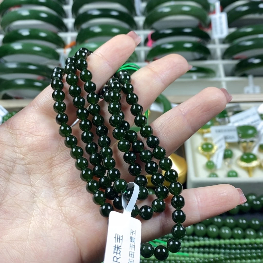 和田玉（碧玉）颈饰未镶嵌