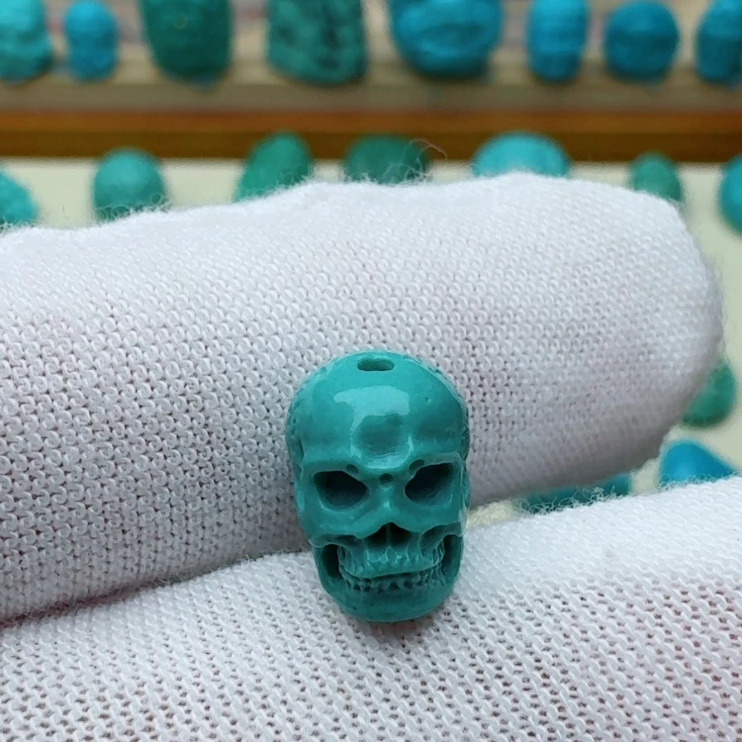 何***财绿松石未镶嵌骷髅7.8