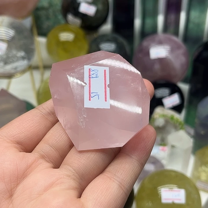 水晶珠宝半成品未镶嵌83克粉水晶随形