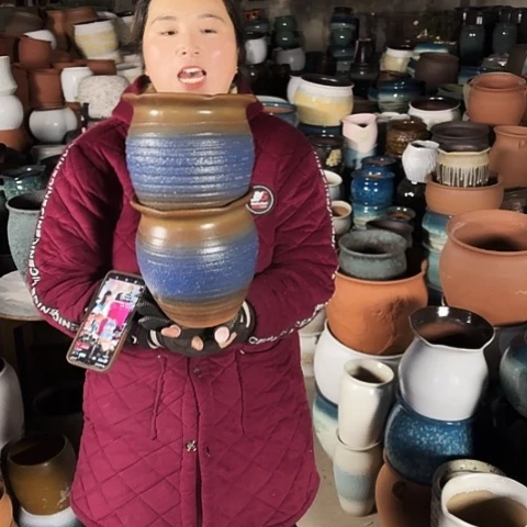 口19高20瑕疵盆子。