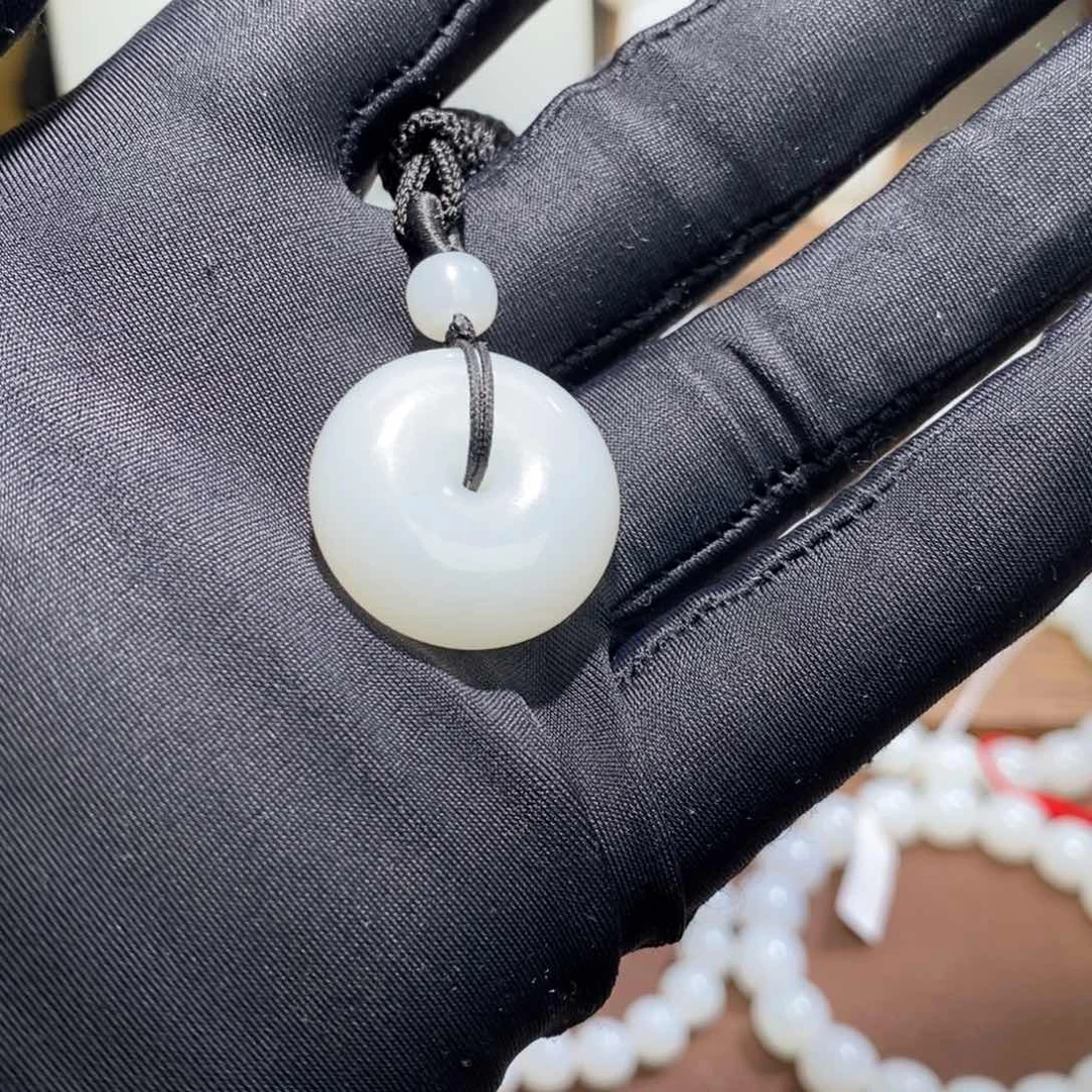 未镶嵌手镯和田玉（糖玉）泰****）