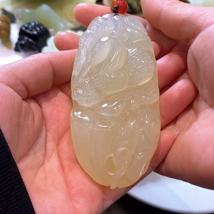 蛇纹石玉手把未镶嵌