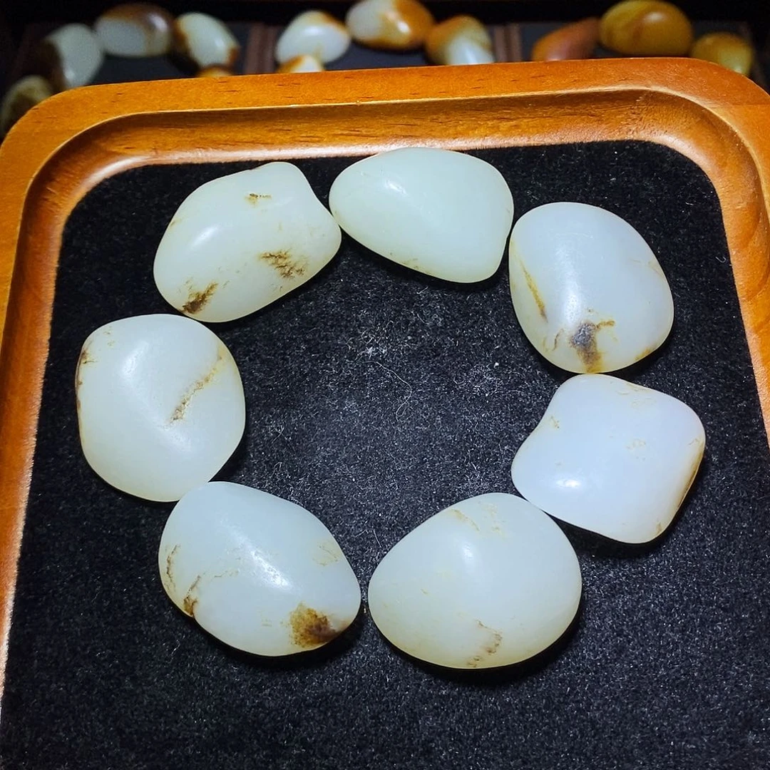 和田玉未镶嵌手链