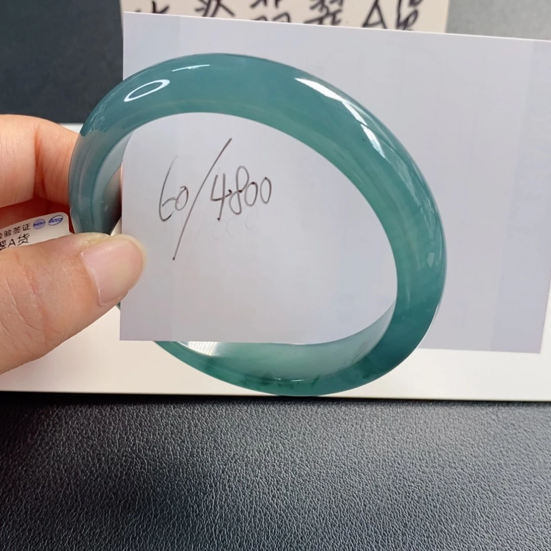 未镶嵌手镯翡翠天然翡翠