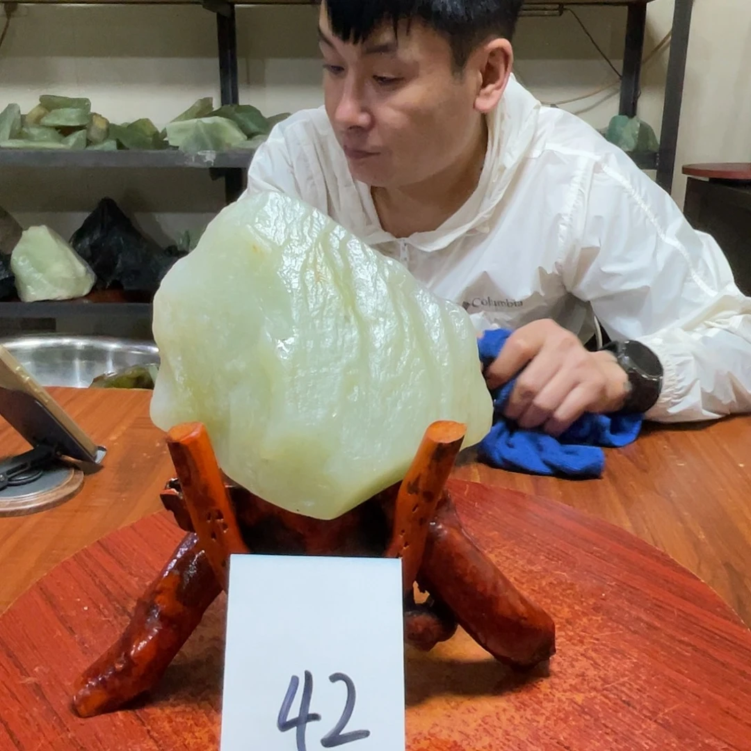 蛇纹石玉未镶嵌原石42