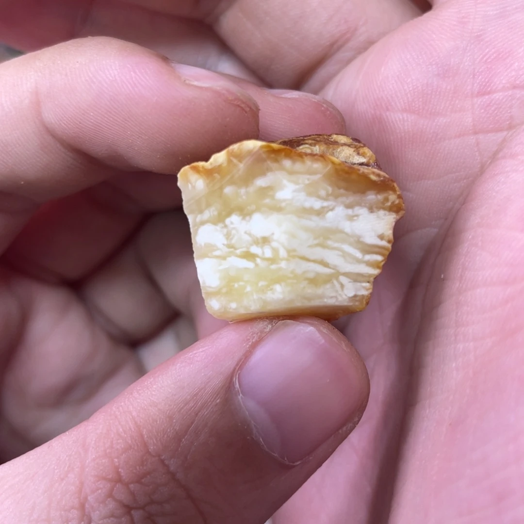 定制琥珀天然琥珀