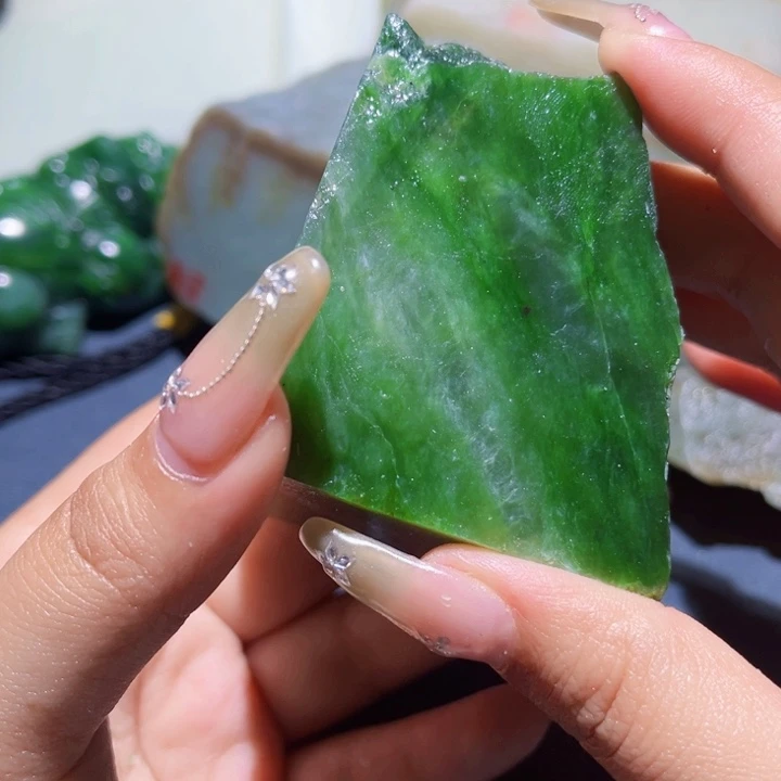 和田玉（糖玉）未镶嵌珠宝奇石