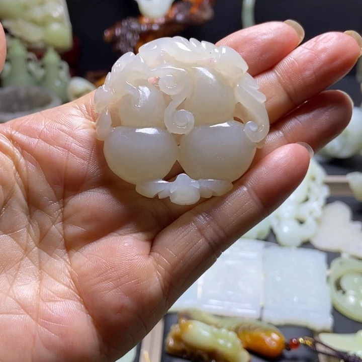 未镶嵌和田玉挂件