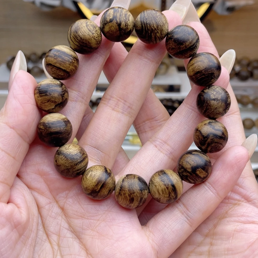 简***单沉香手串印尼达拉干