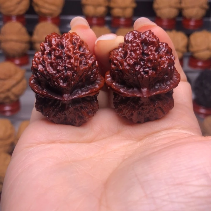 文玩核桃吊坠源****55金麒麟