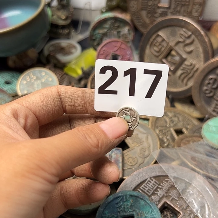 捡***孩铜复古文创工艺品