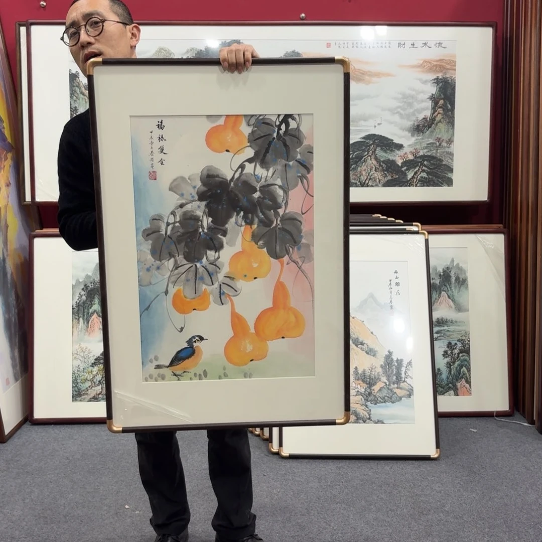 国画带框绘画作品