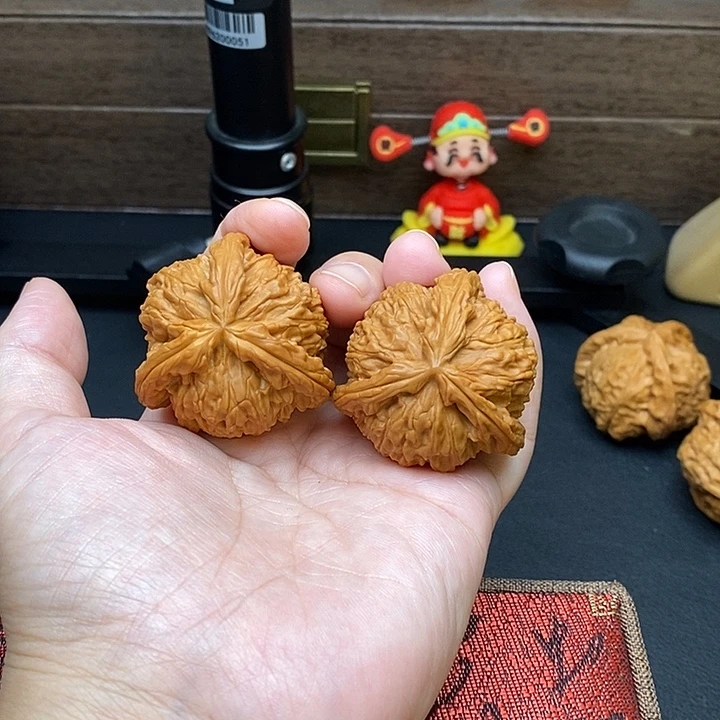 不***休把件文玩核桃白奔