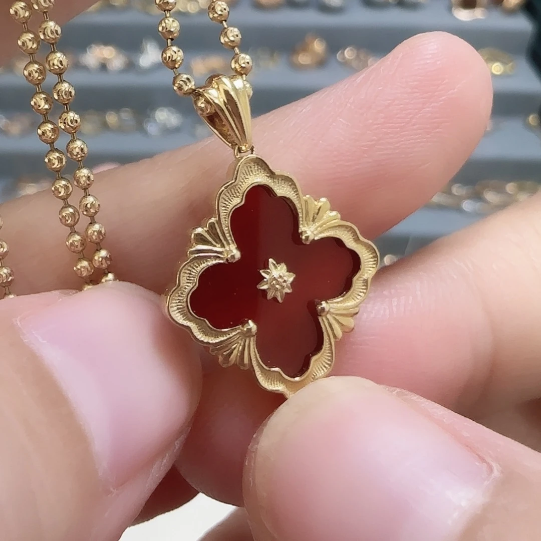 18K金镶嵌吊坠(不含链)玛瑙/玉髓