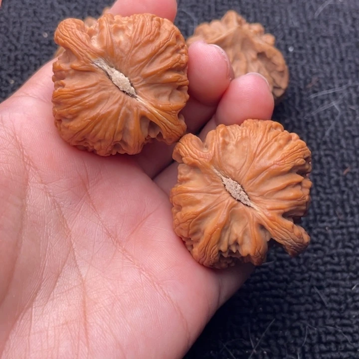吊坠文玩核桃文玩核桃35