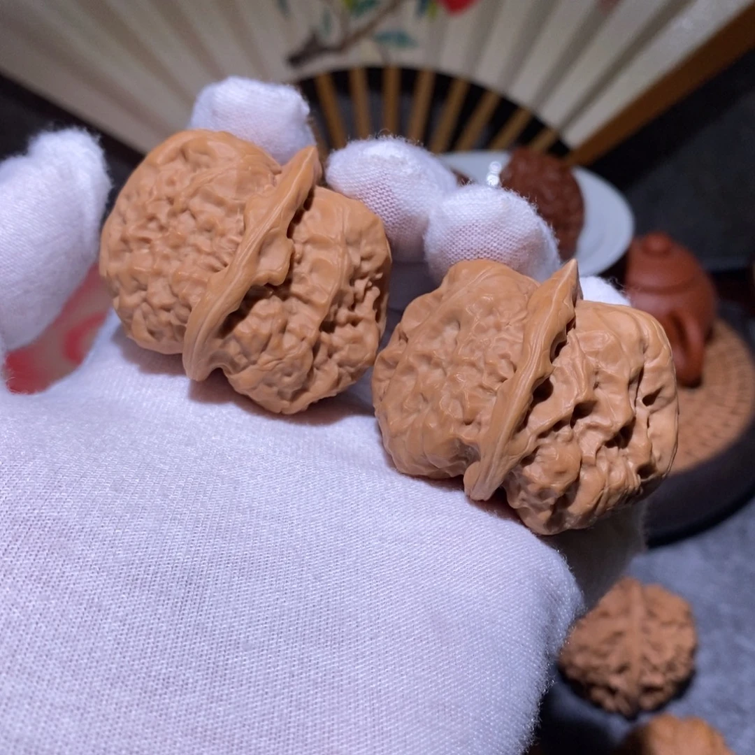 宁***腩文玩核桃吊坠39全品蛤蟆头