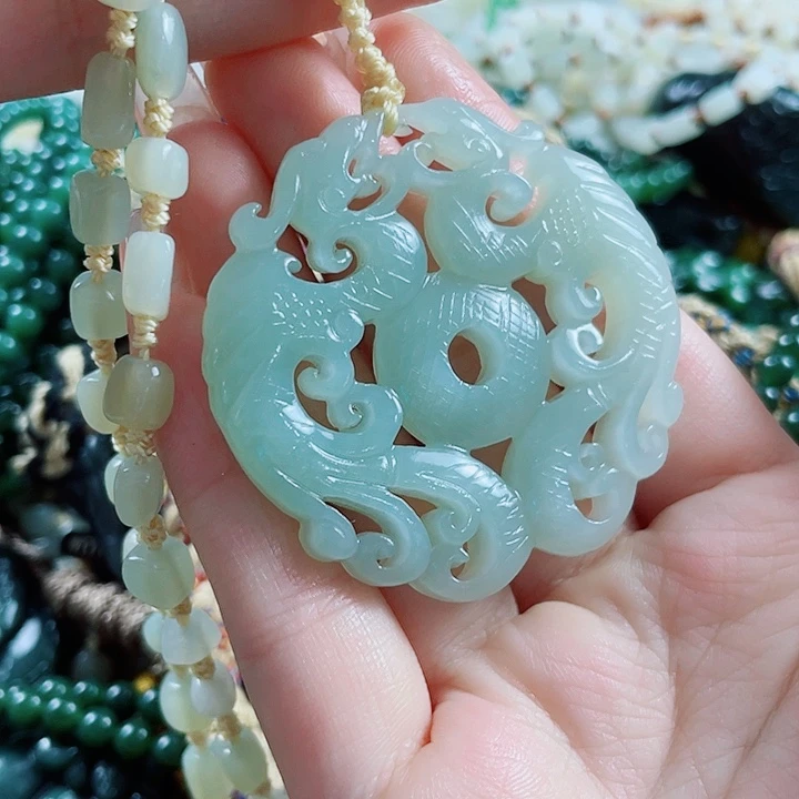颈饰未镶嵌和田玉