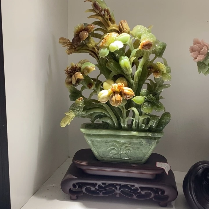 未镶嵌蛇纹石玉（覆膜）珠宝奇石