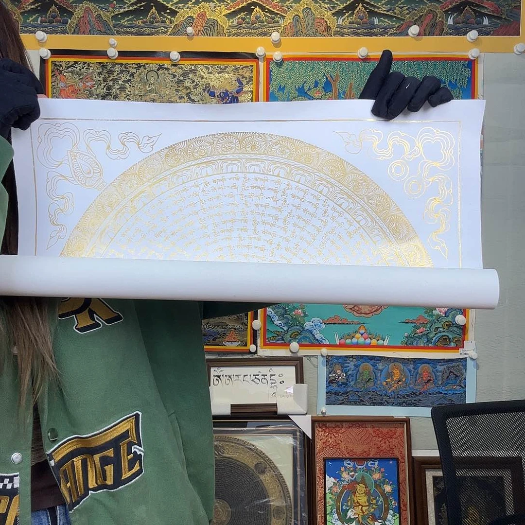 卷轴画纯手绘唐卡六字真言50厘米左右