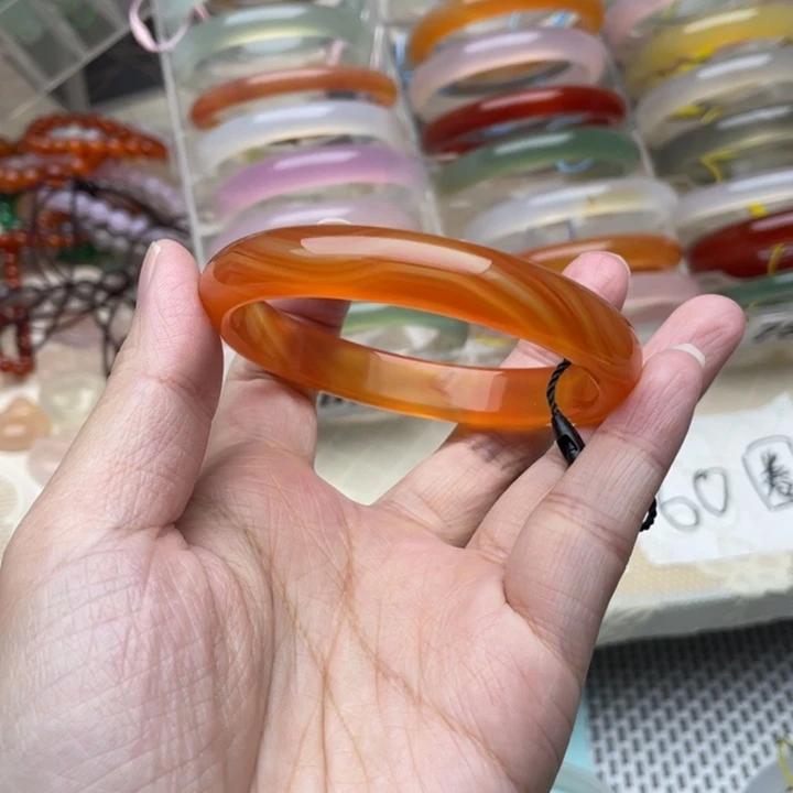 玛瑙/玉髓未镶嵌手镯57圈口