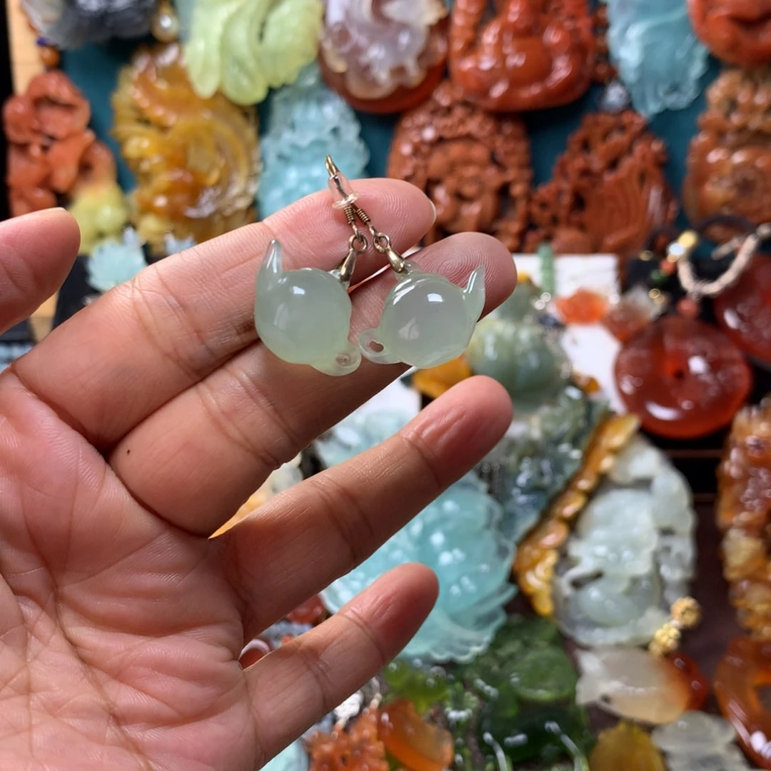 蛇纹石玉耳坠未镶嵌