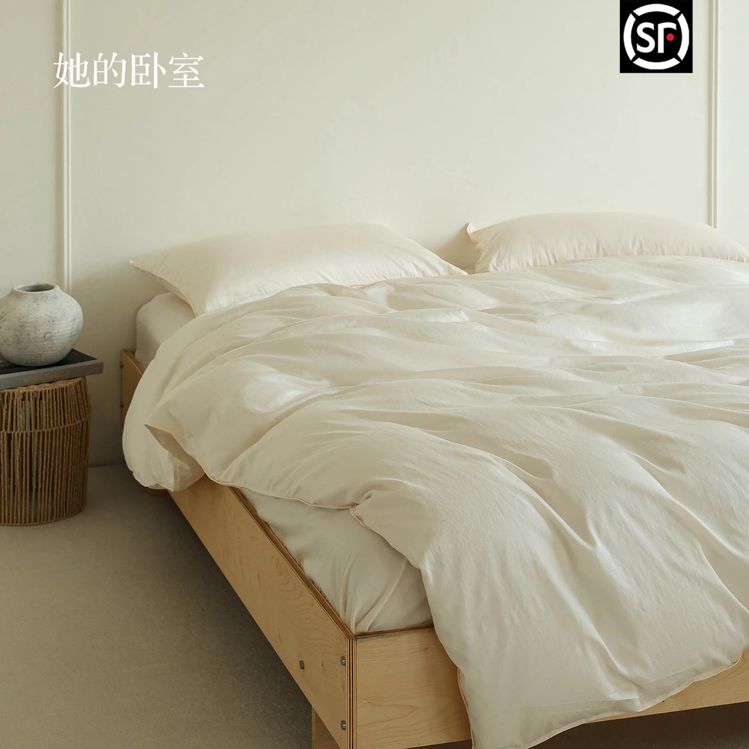 她的卧室A类砂洗天丝棉四件套床单被套纯棉纯色裸睡高级床上用品
