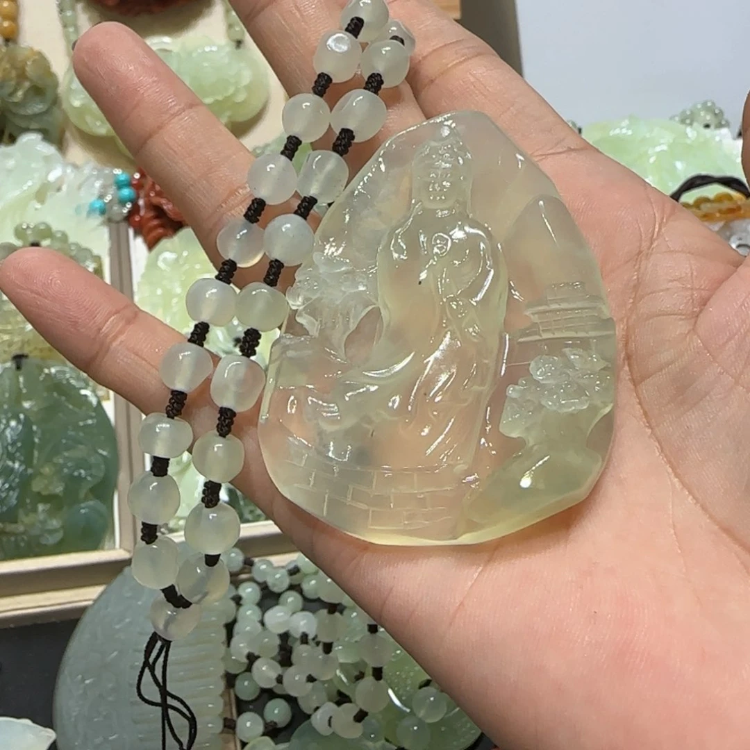 未镶嵌蛇纹石玉吊坠