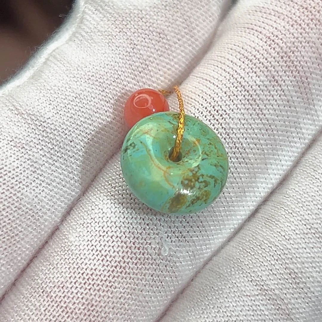 南红玛瑙未镶嵌珠宝奇石