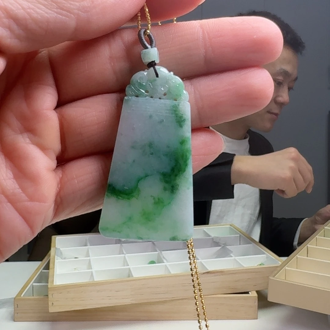 翡翠吊坠(赠链)银S925镶嵌天然