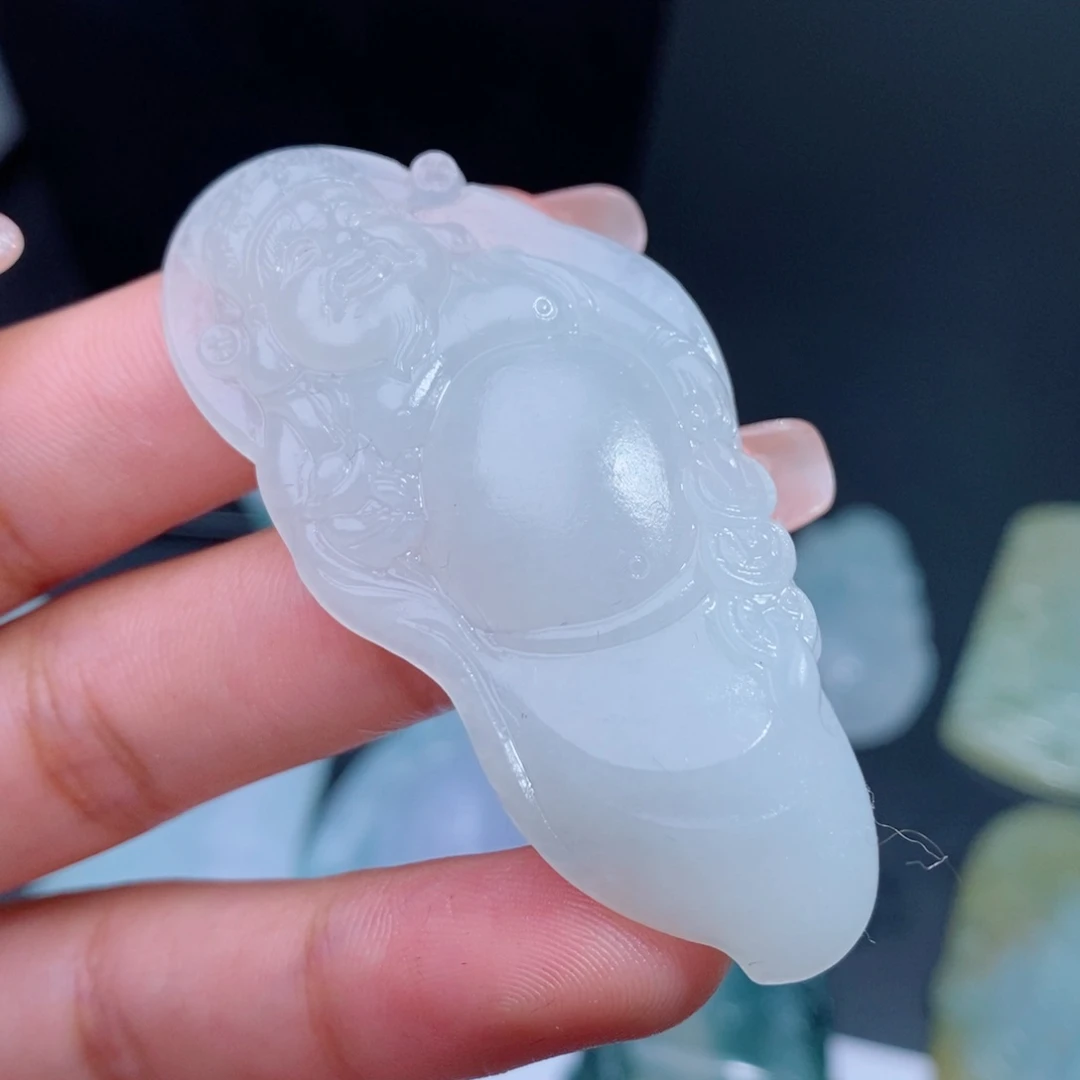 定制翡翠吊坠未镶嵌