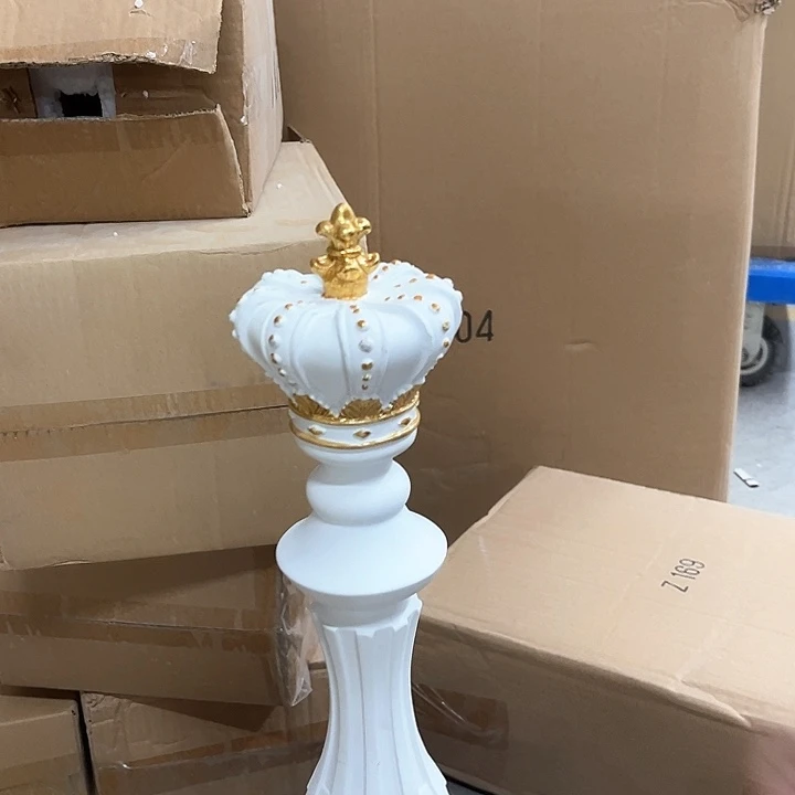 树脂树脂材质花花瓶瓶罐罐等等白色国王