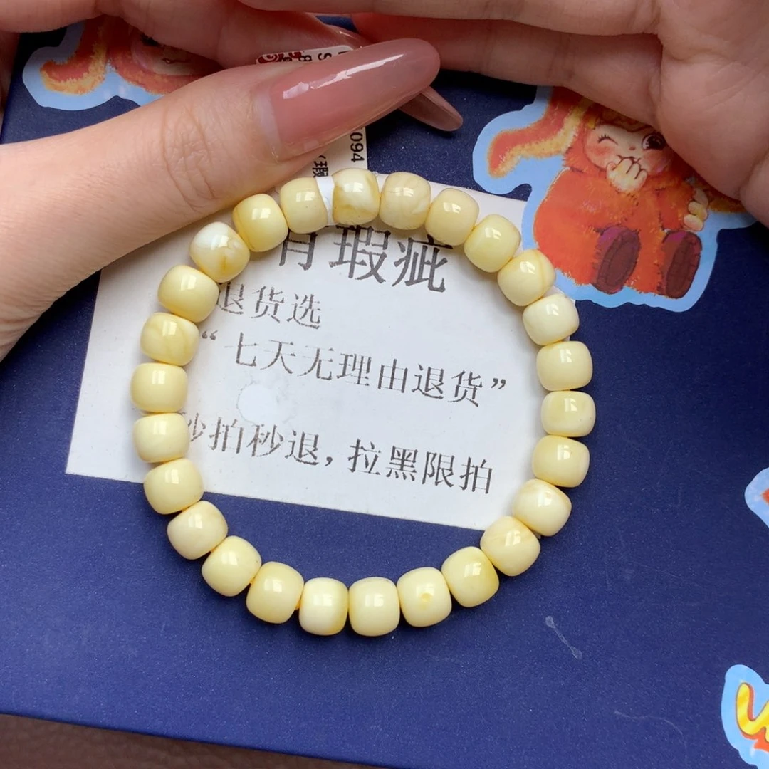 琥珀未镶嵌珠宝奇石3