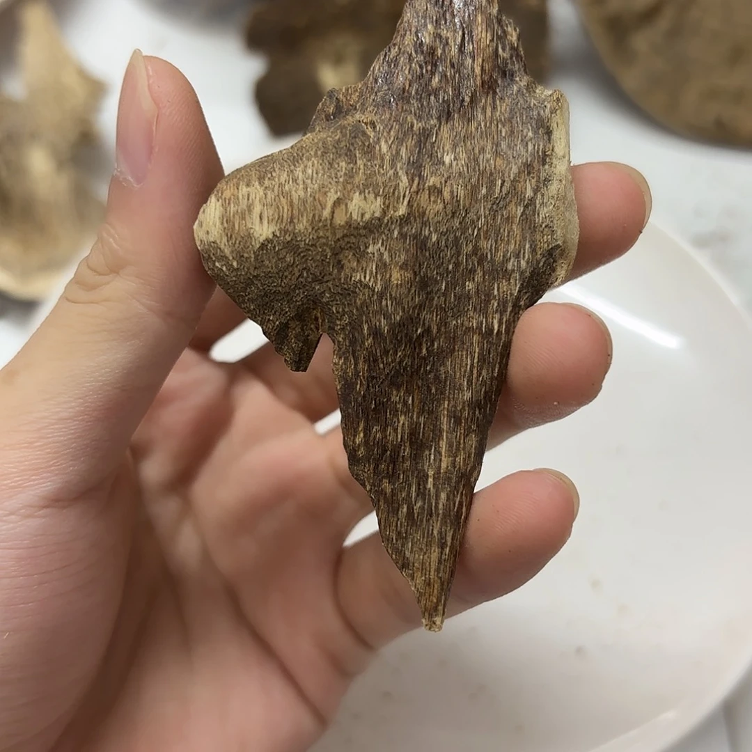 沉香沉香碎屑木*沉香8.7克