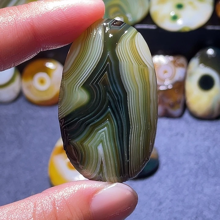 玛瑙/玉髓未镶嵌珠宝奇石