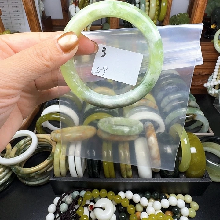 咪***嘞合金蛇纹石玉手镯
