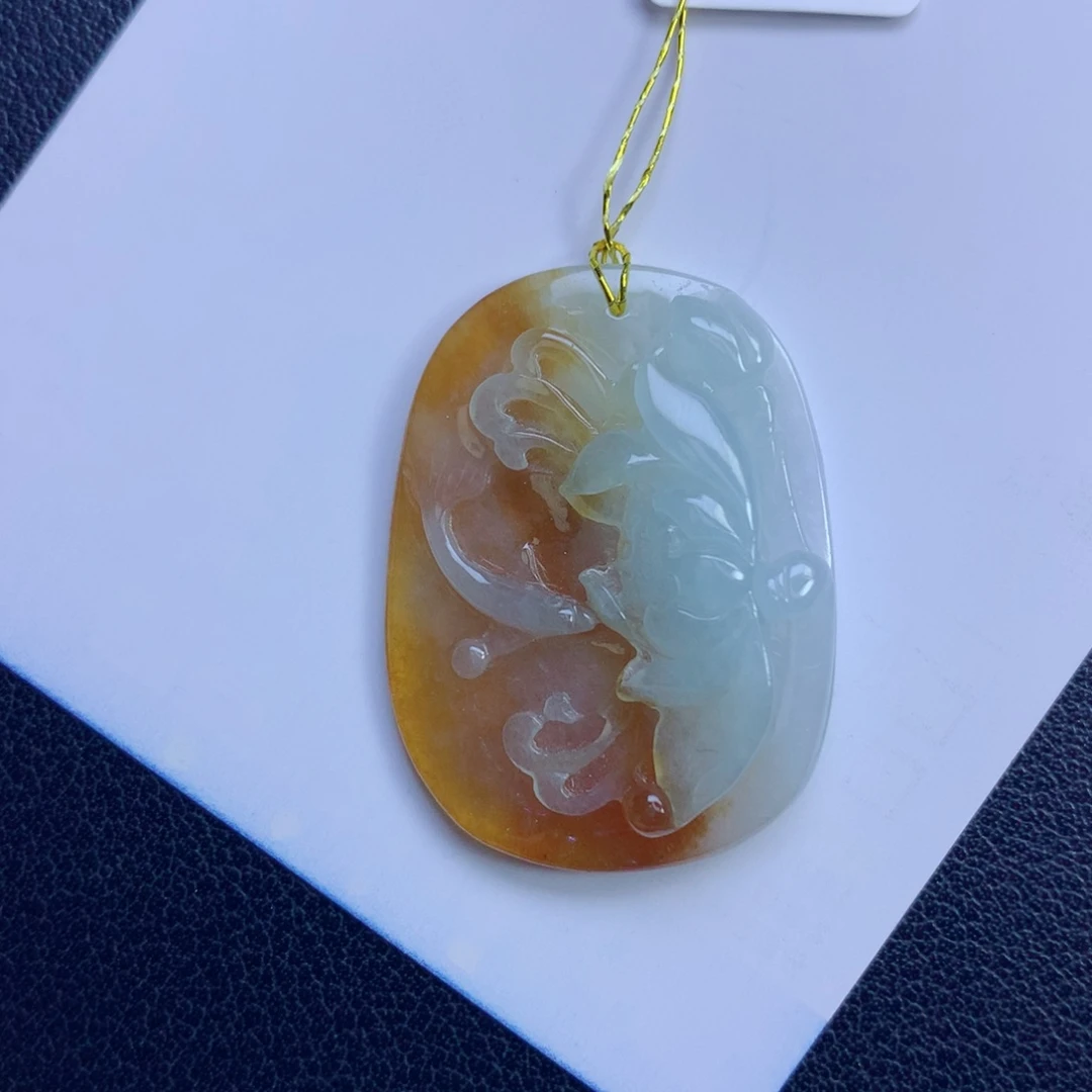颈饰未镶嵌翡翠年年有余