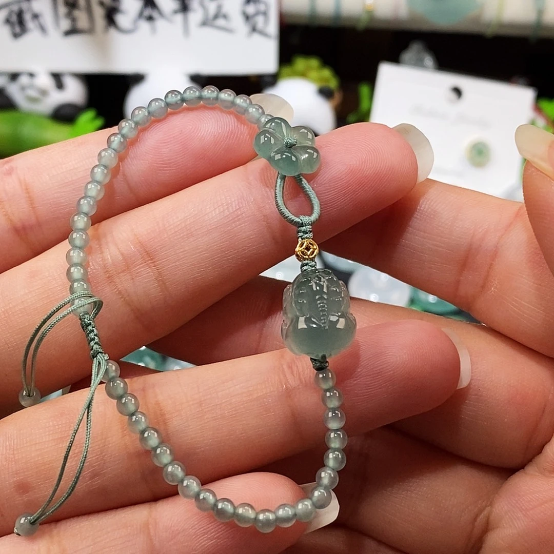 ****靓翡翠未镶嵌颈饰貔貅手链可调节