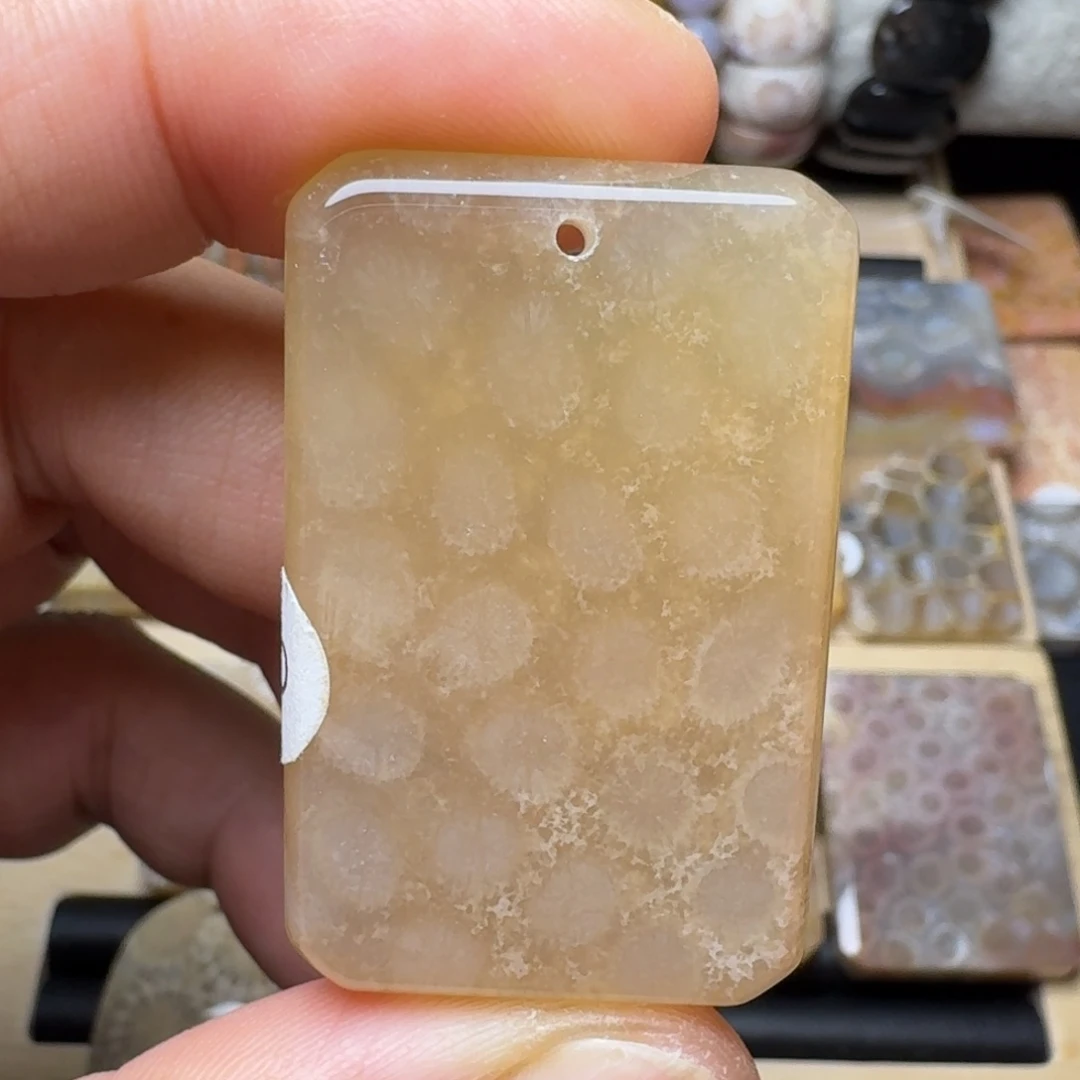 硅化玉未镶嵌纯天然色有机玉石保真色