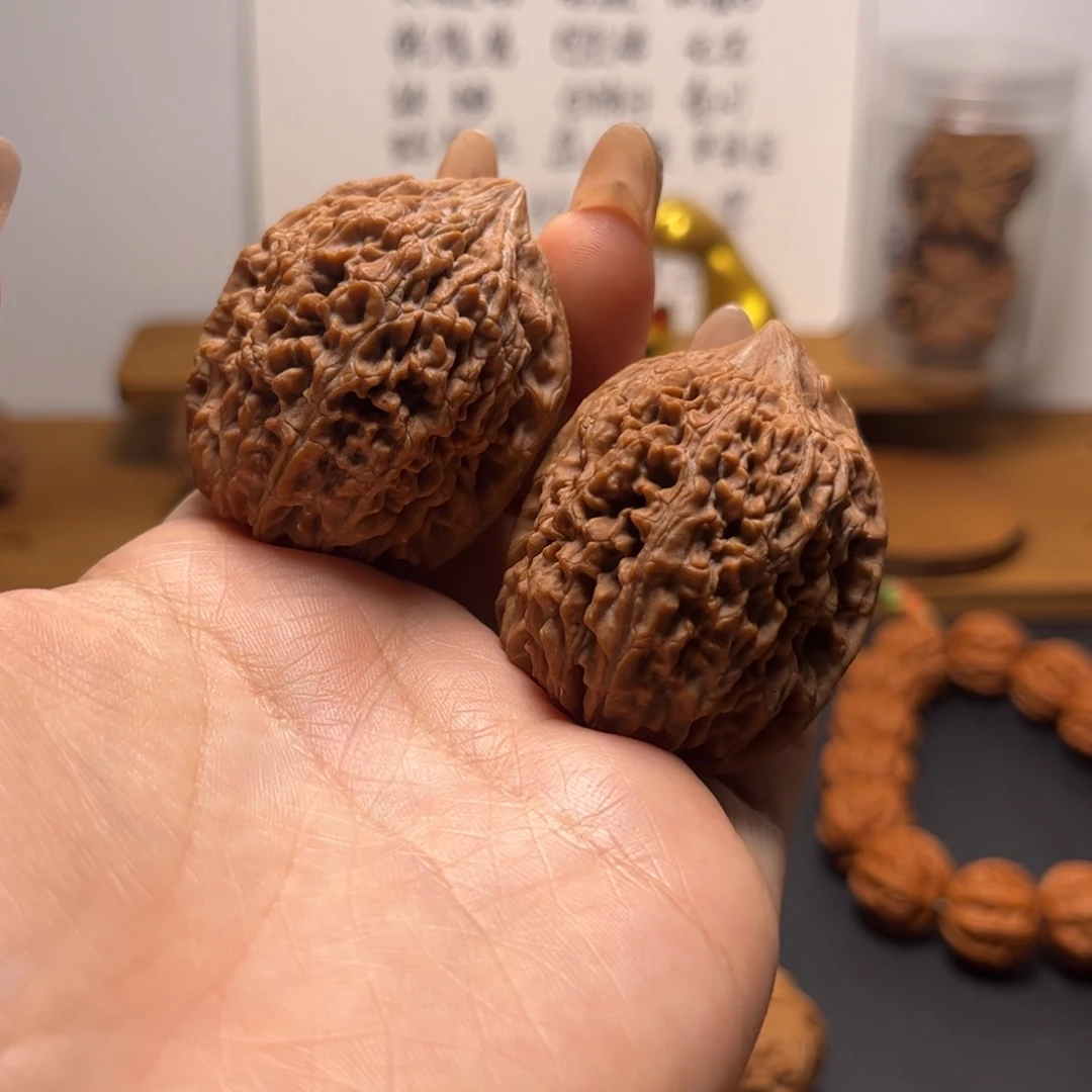 文玩核桃把件大蒜头39全白茬