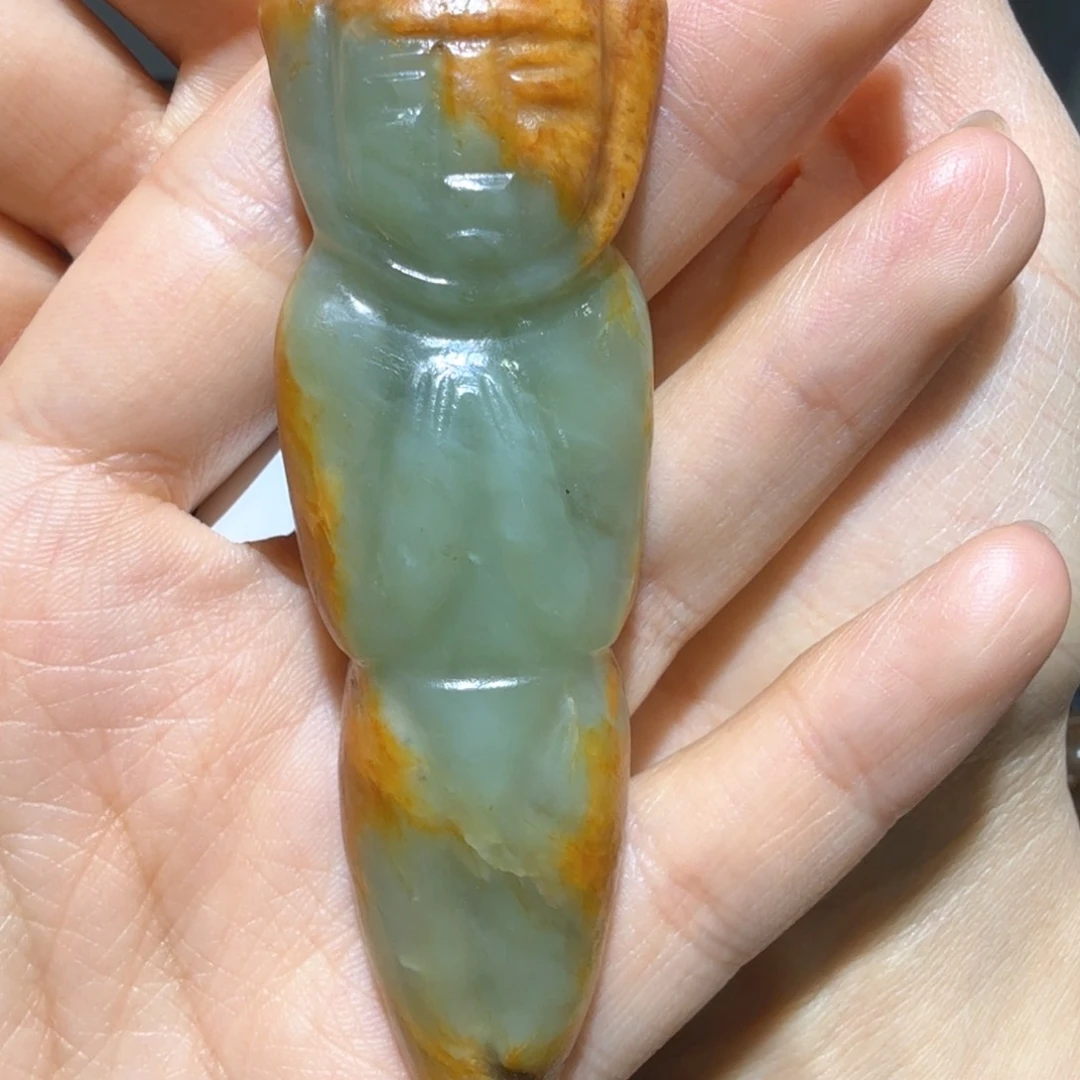 和田玉未镶嵌颈饰泱**夏