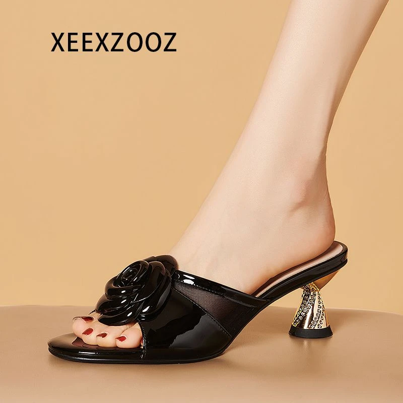 鱼嘴凉拖女外穿2025夏季新款花朵女士特大号鞋子大码女鞋41一43