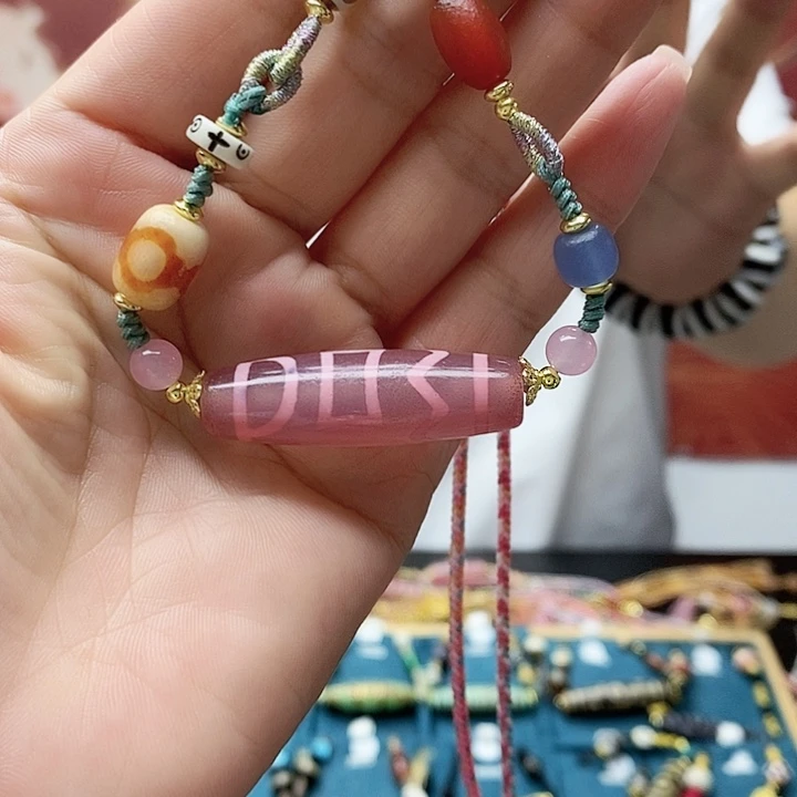 玛瑙/玉髓颈饰合金