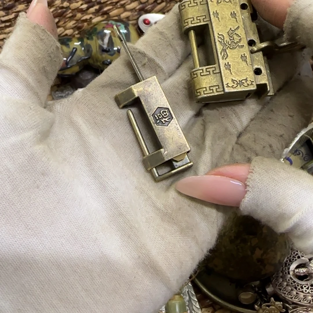 始***饰不用急哈就知道是哪个好