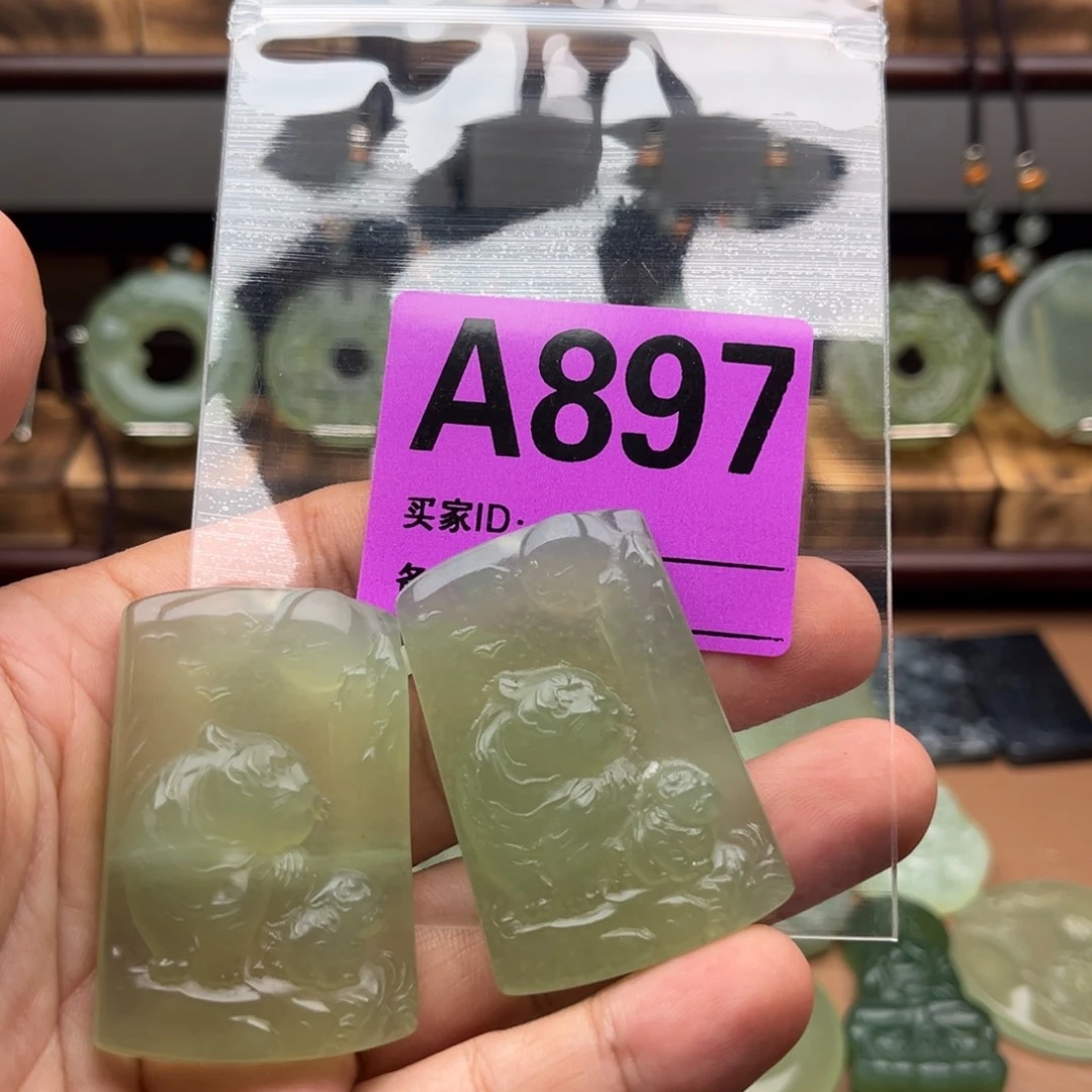 蛇纹石玉未镶嵌颈饰乐****-