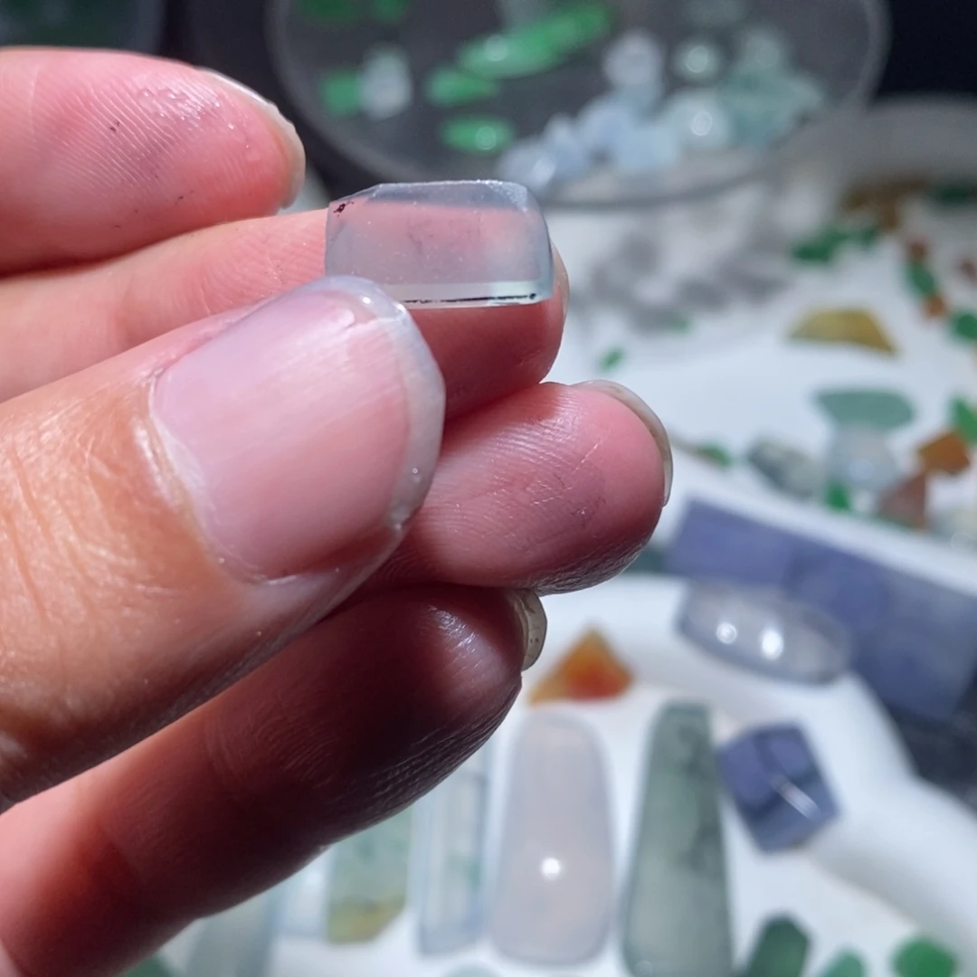 定制翡翠未镶嵌圆柱料