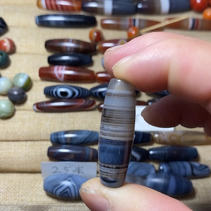 玛瑙/玉髓合金颈饰