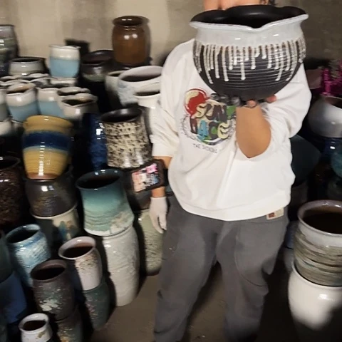 口25高18一个盆子。