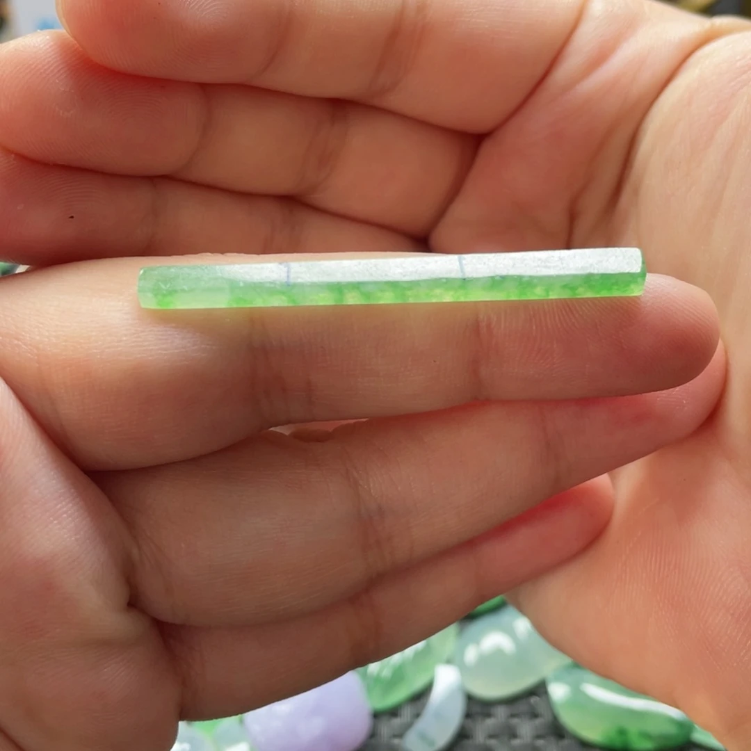 未镶嵌定制翡翠  翡翠