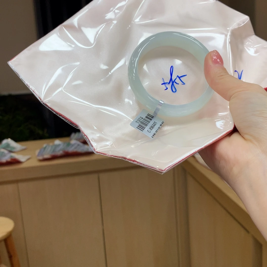 未镶嵌手镯翡翠不退不换